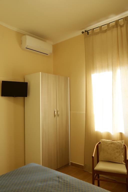 Hotel Il Quadrifoglio ตอร์เรเดลเกรโค ภายนอก รูปภาพ